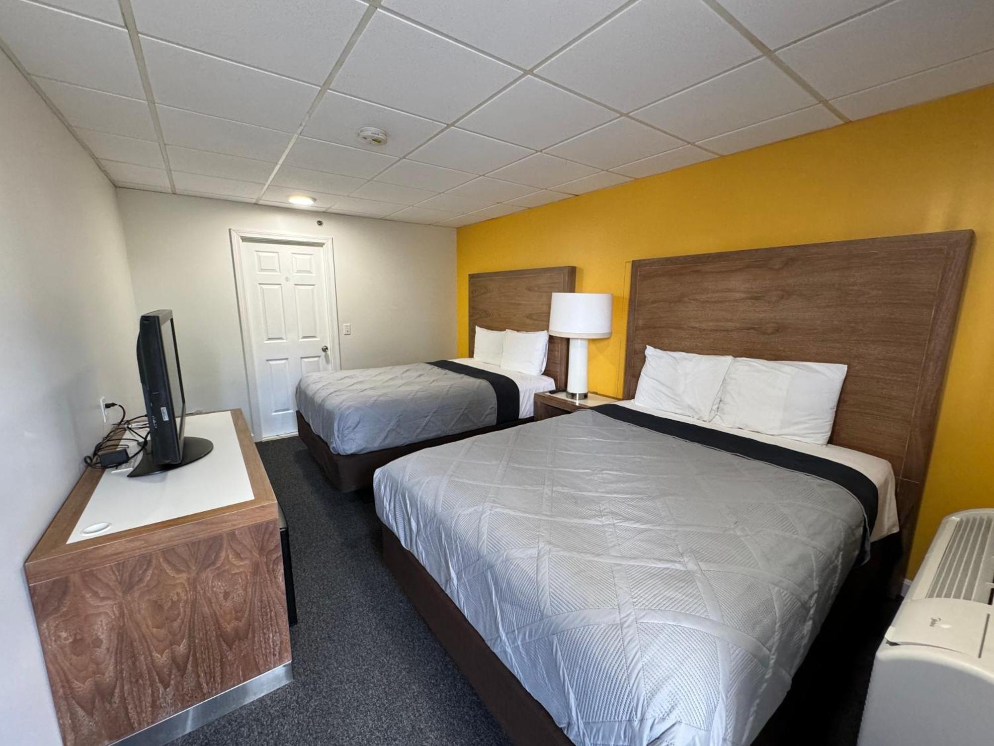 Winnisquam Lake Inn Tilton Buitenkant foto