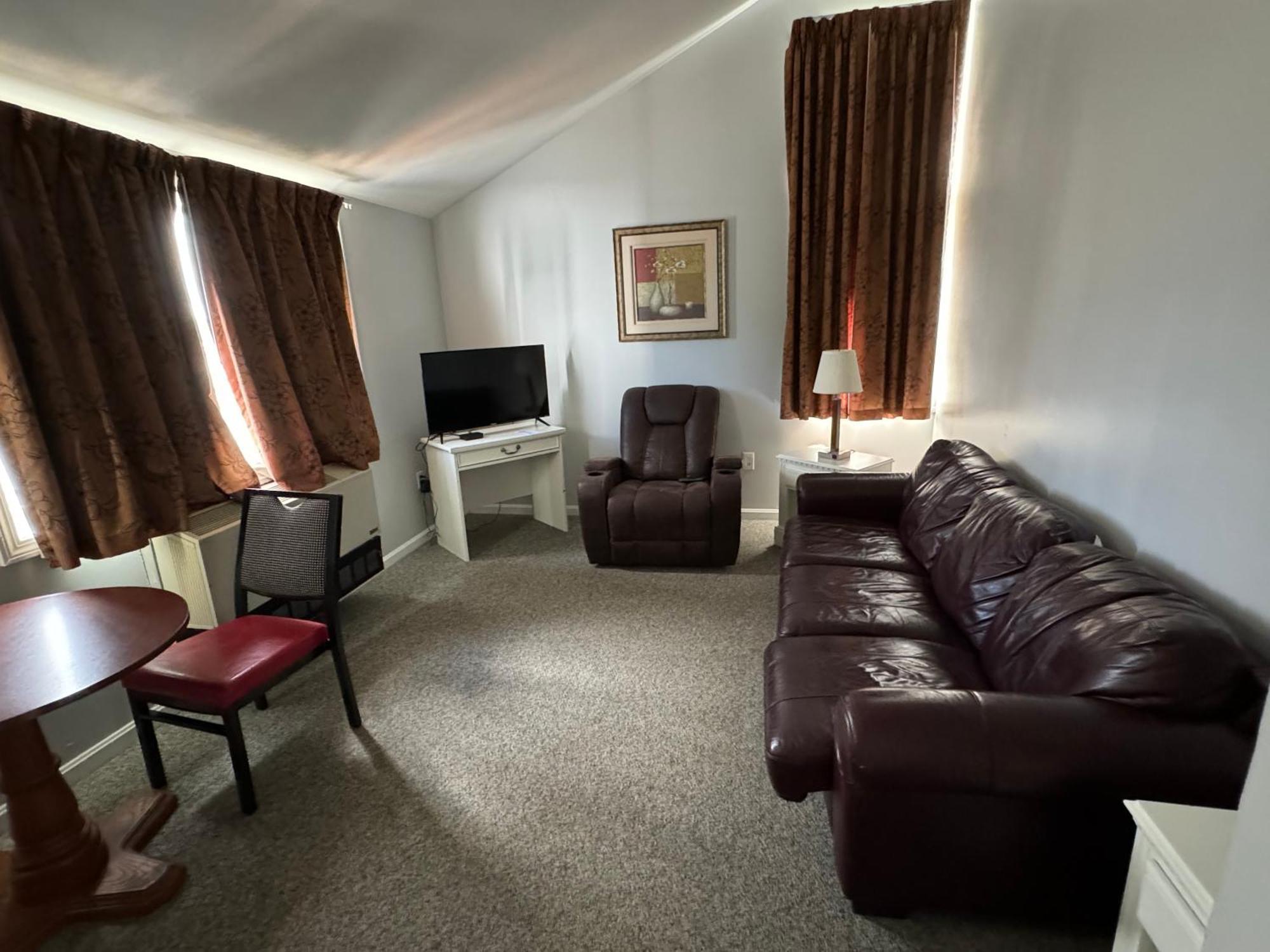 Winnisquam Lake Inn Tilton Buitenkant foto