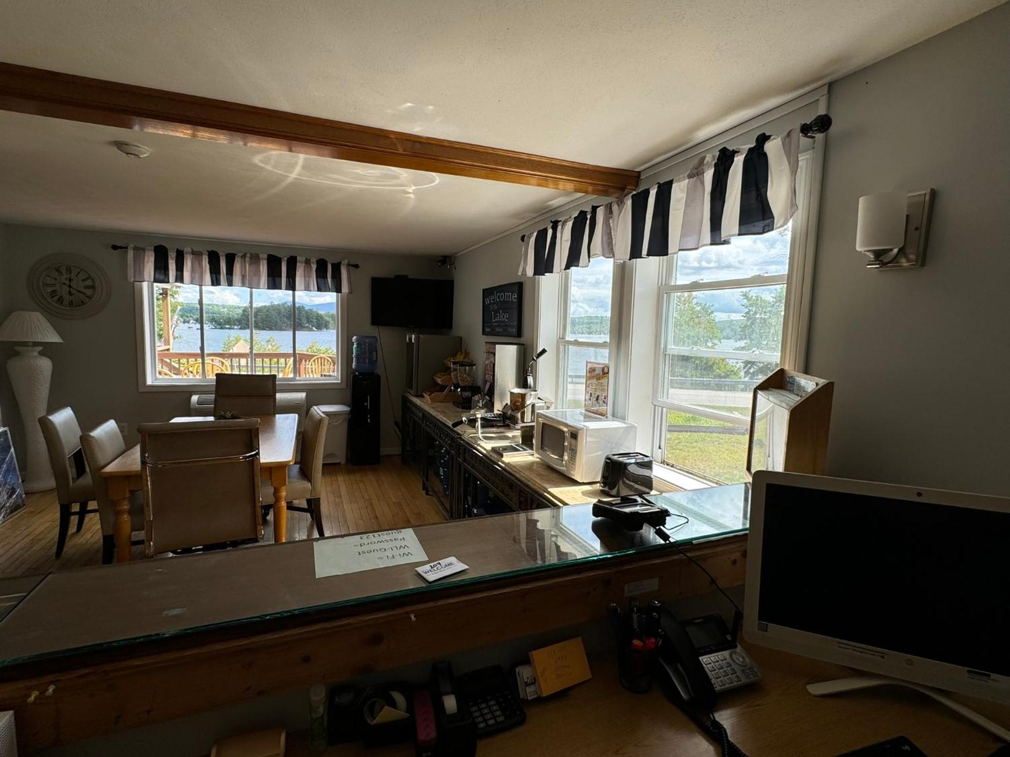 Winnisquam Lake Inn Tilton Buitenkant foto