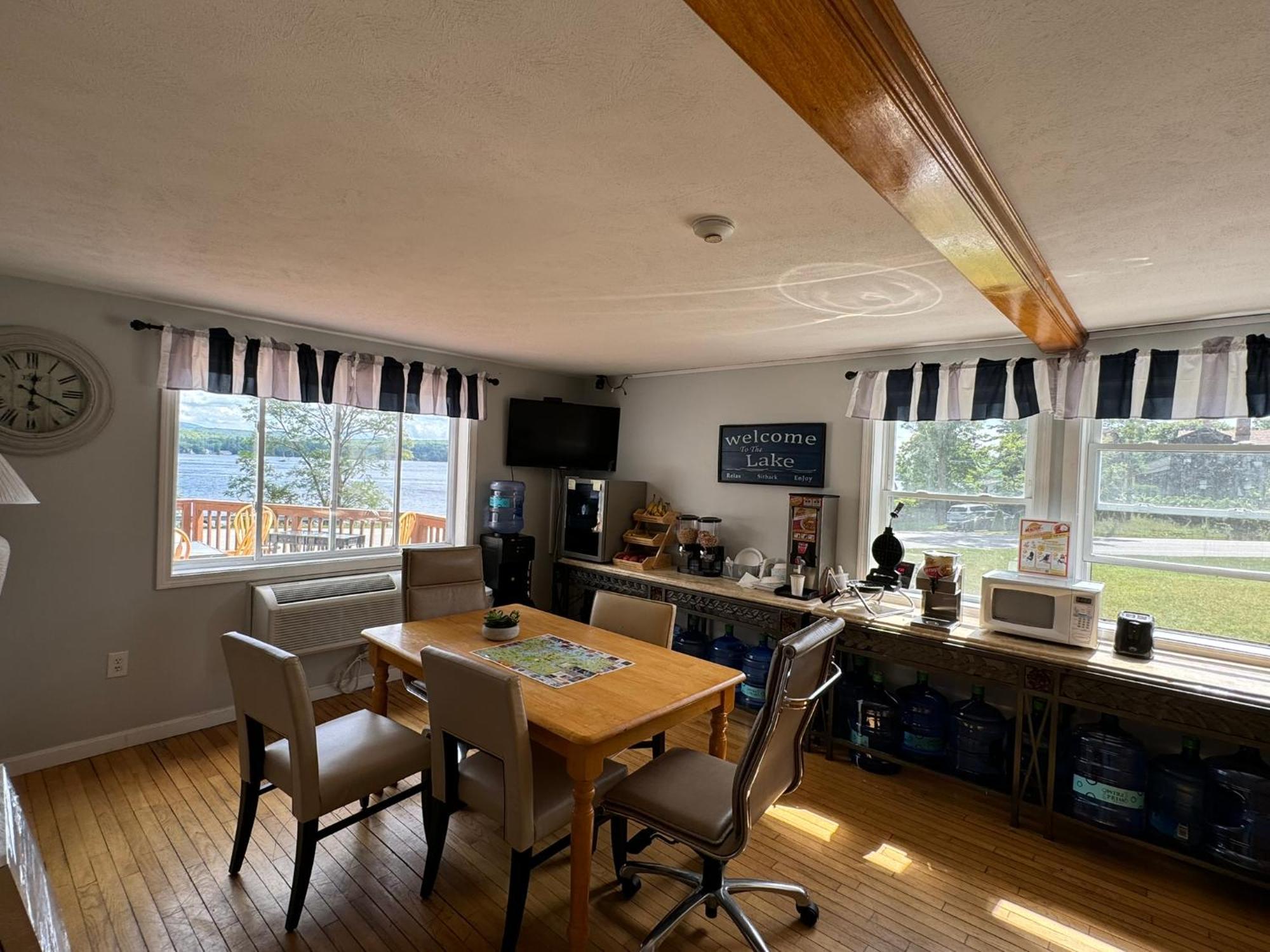 Winnisquam Lake Inn Tilton Buitenkant foto